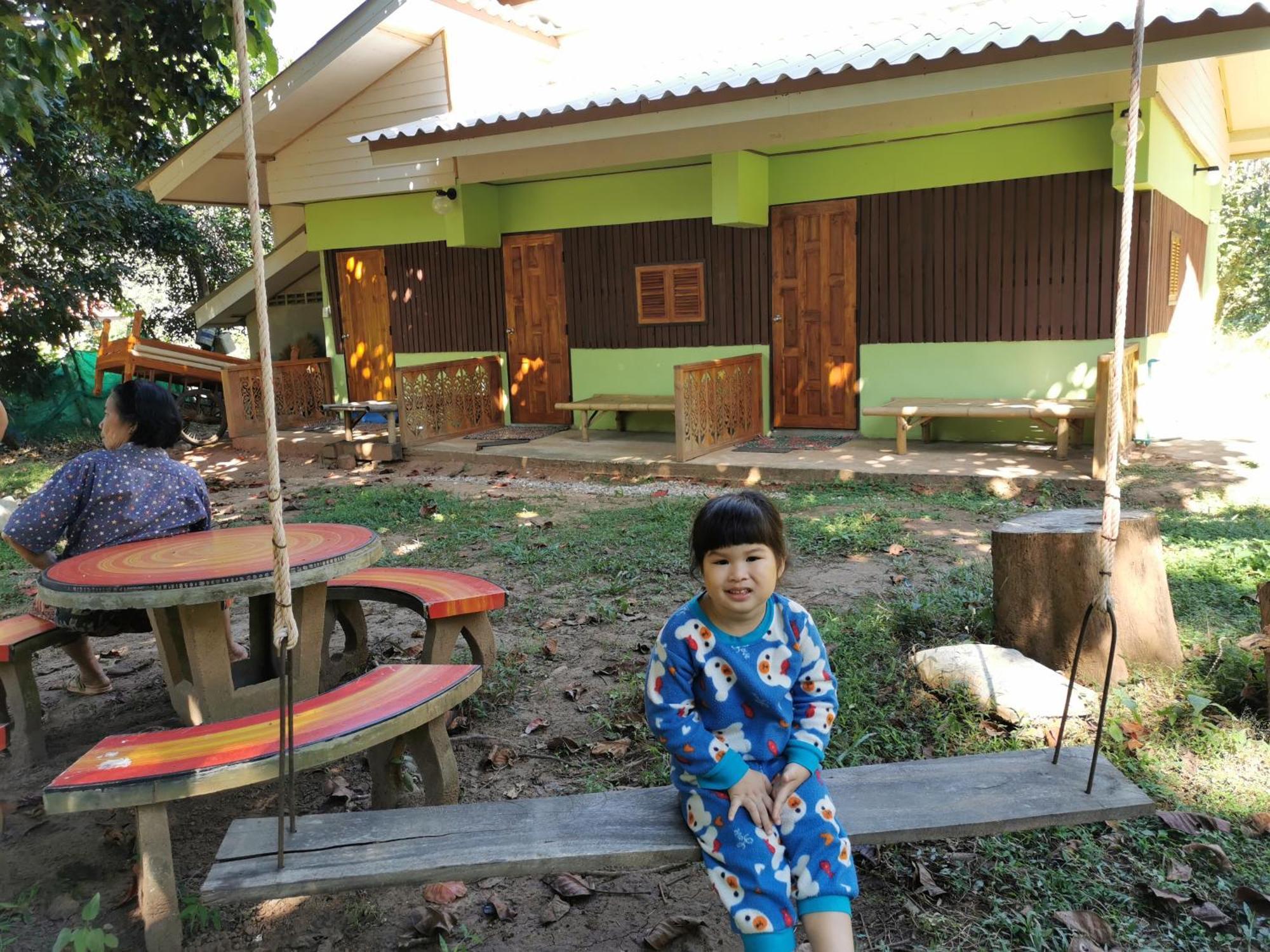 Home Garden Chaeson บ้านสวน ชวนฝัน Lampang Camera foto